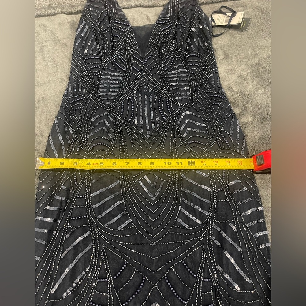 Adrianna Papell Beaded Gown Size 4 NWT - Picture 10 of 11